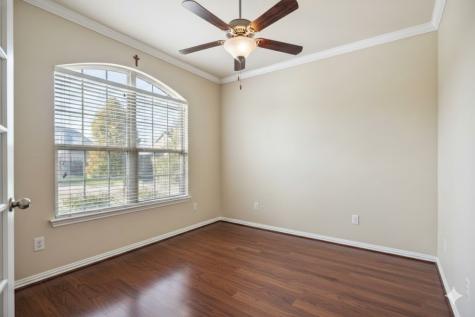 1909 Nob Hill Court Denton TX 76210