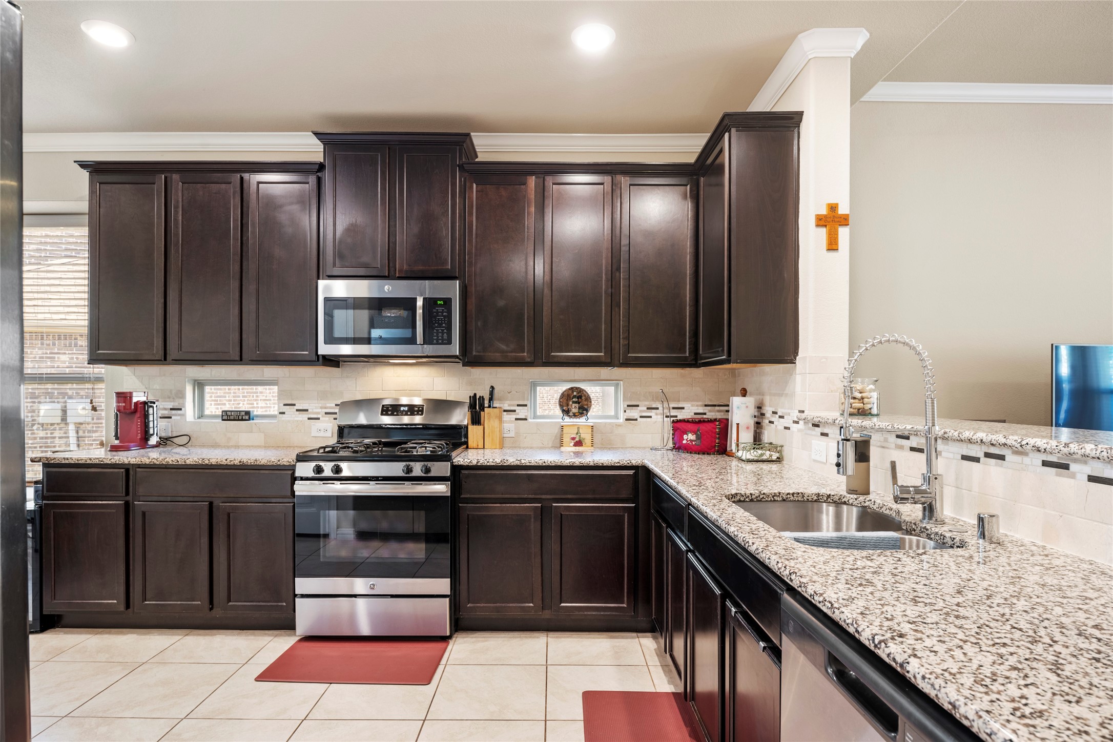 1909 Nob Hill Court Denton TX 76210