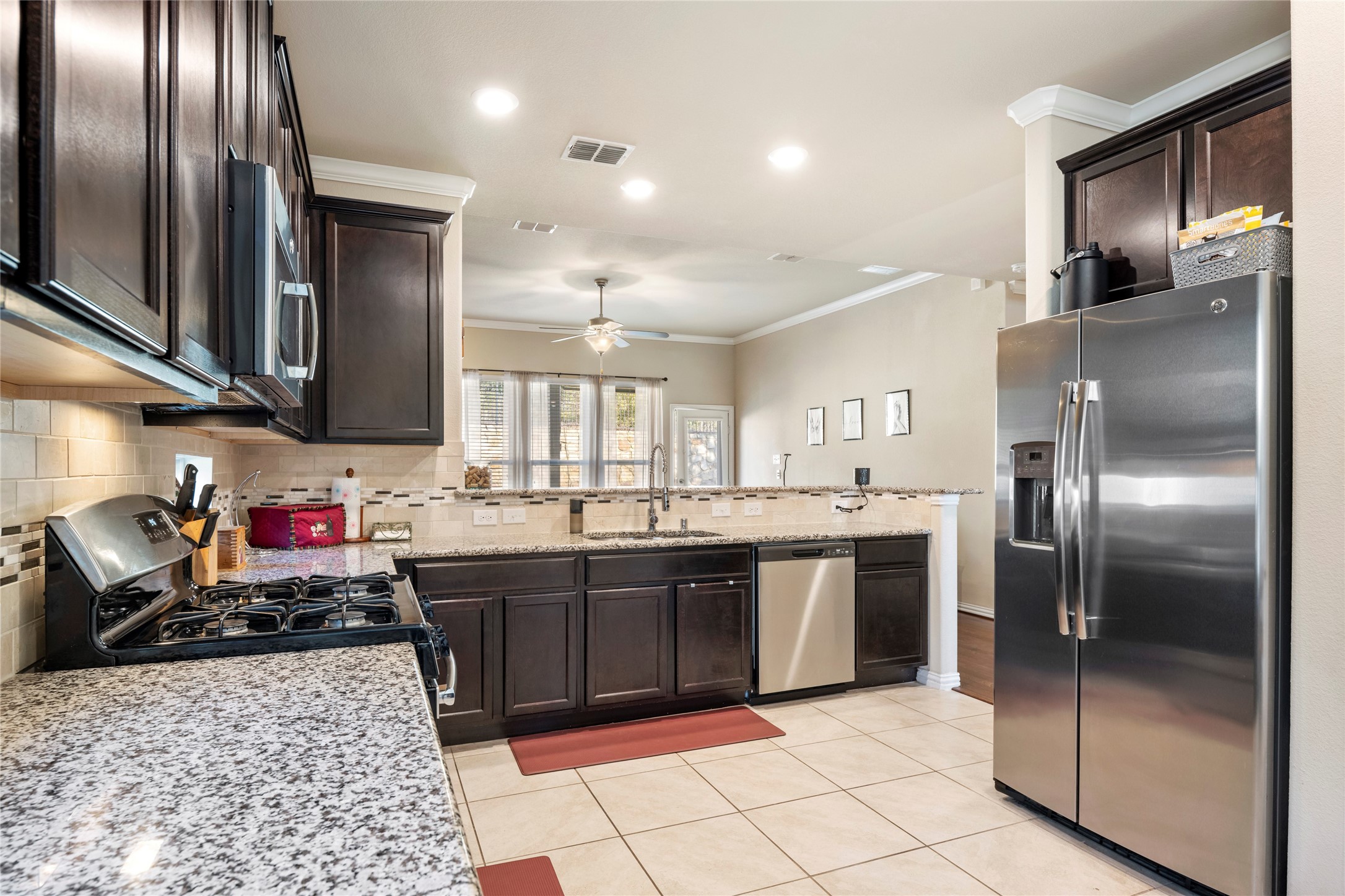 1909 Nob Hill Court Denton TX 76210