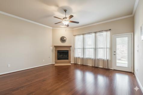 1909 Nob Hill Court Denton TX 76210