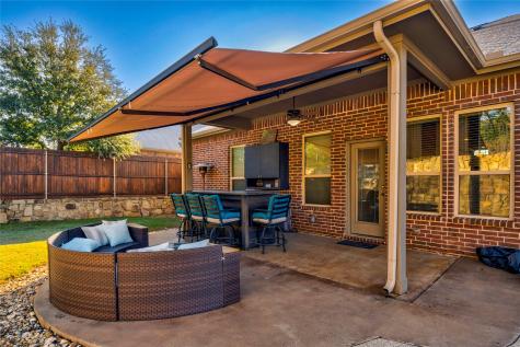 1909 Nob Hill Court Denton TX 76210
