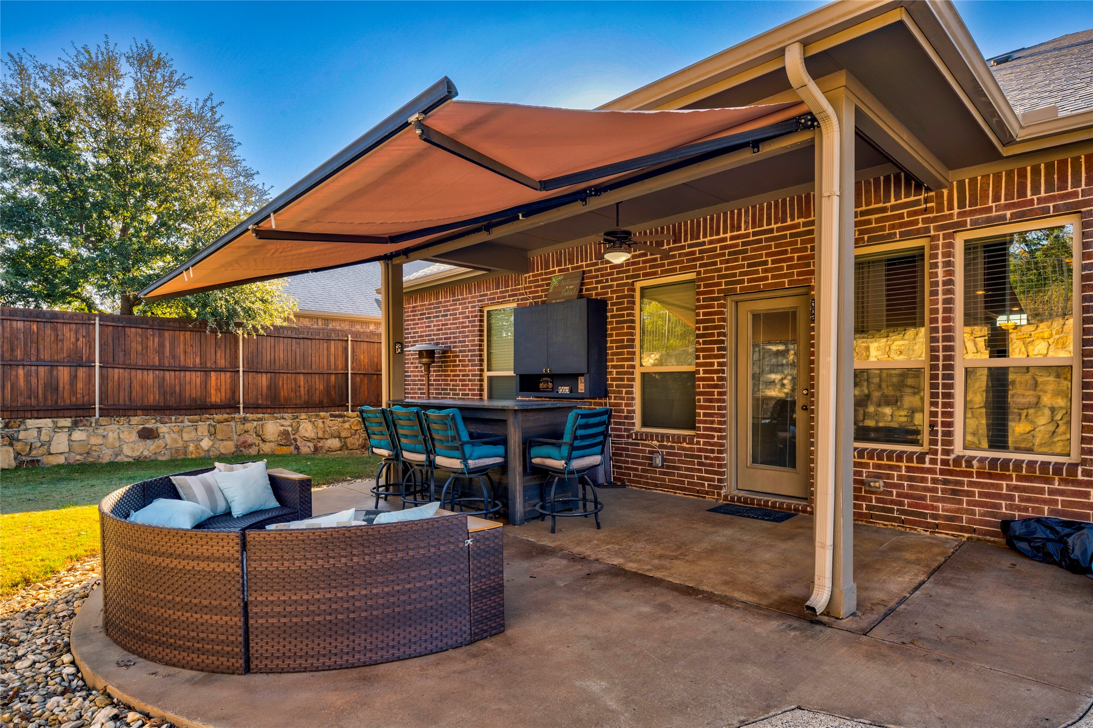1909 Nob Hill Court Denton TX 76210