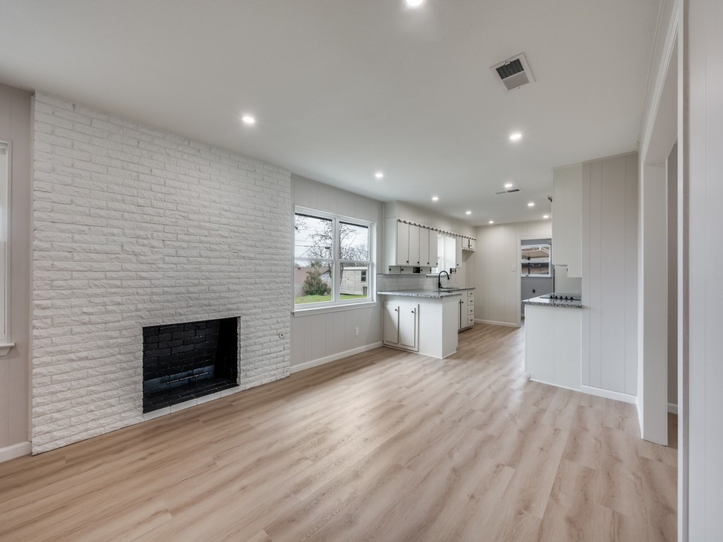5916 Meredith Lane Edgecliff Village TX 76134