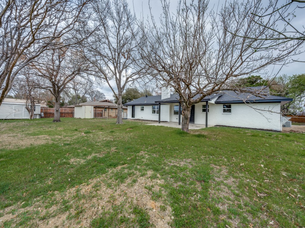 5916 Meredith Lane Edgecliff Village TX 76134