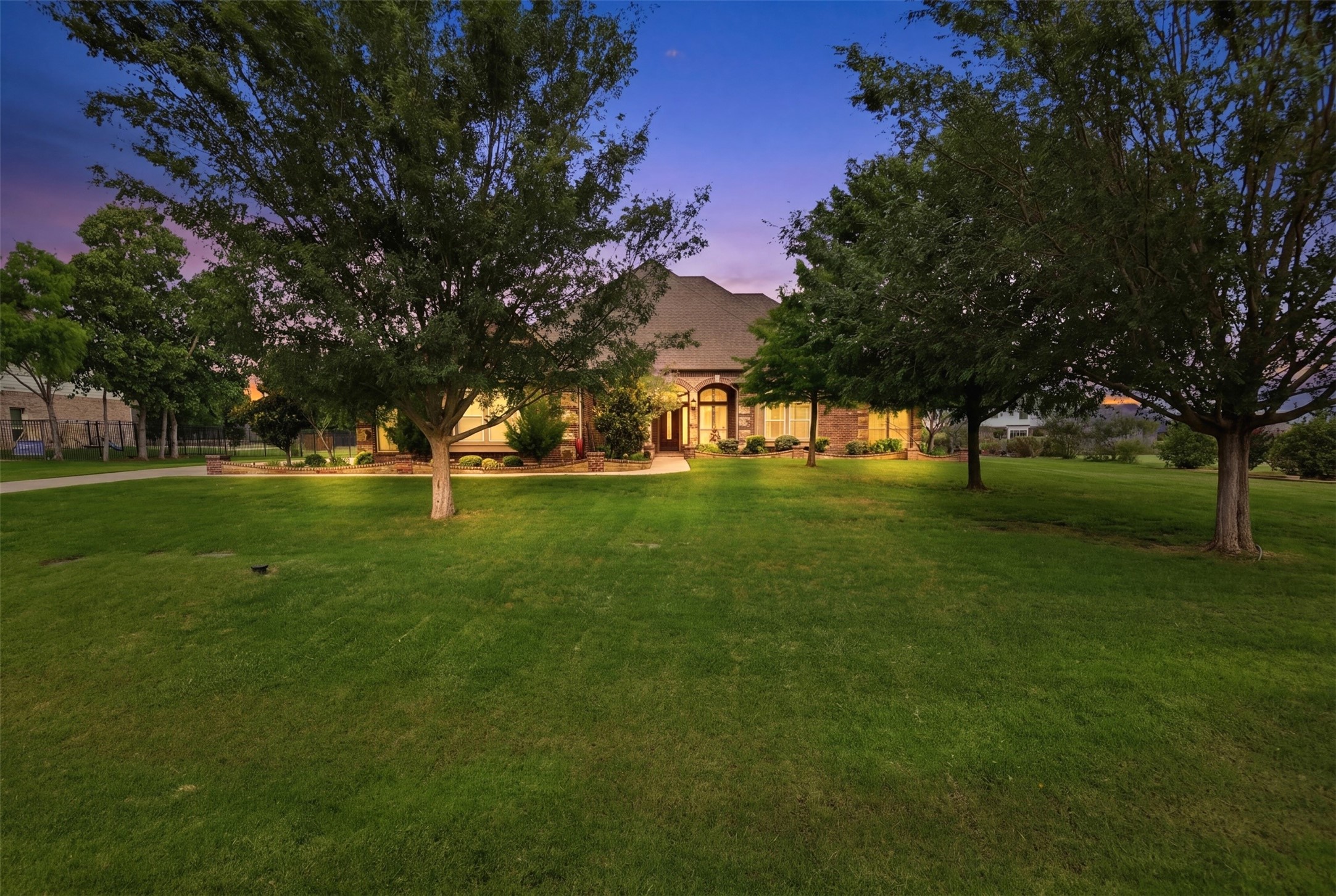 186 Las Colinas Trail Cross Roads TX 76227