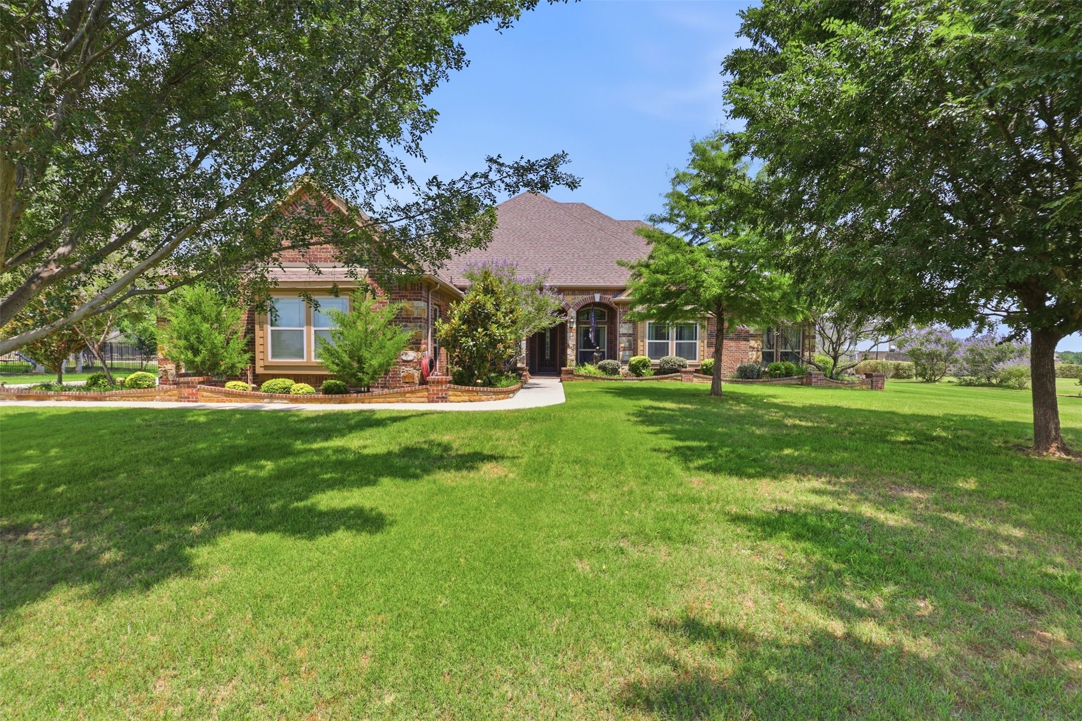 186 Las Colinas Trail Cross Roads TX 76227