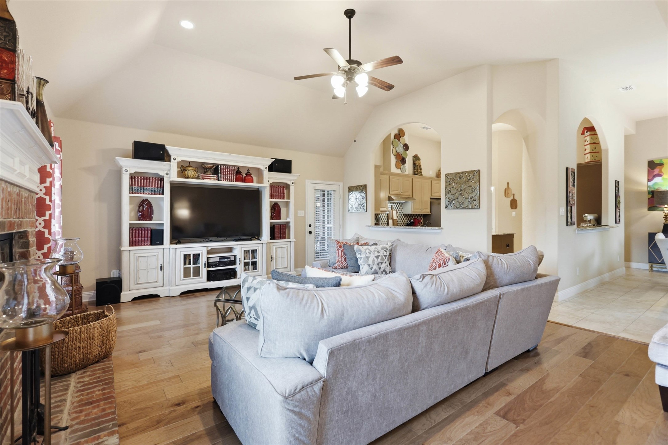 186 Las Colinas Trail Cross Roads TX 76227