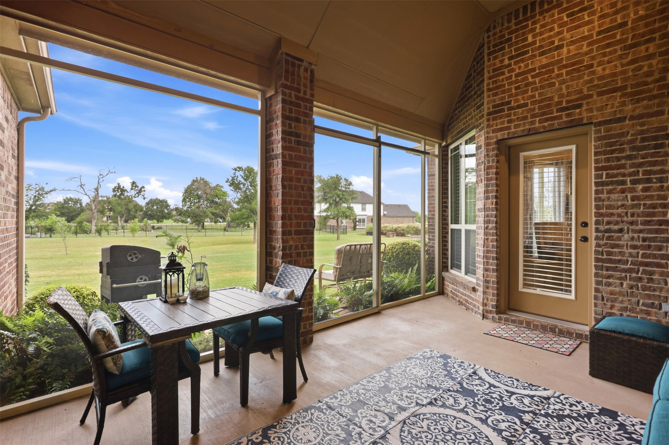 186 Las Colinas Trail Cross Roads TX 76227