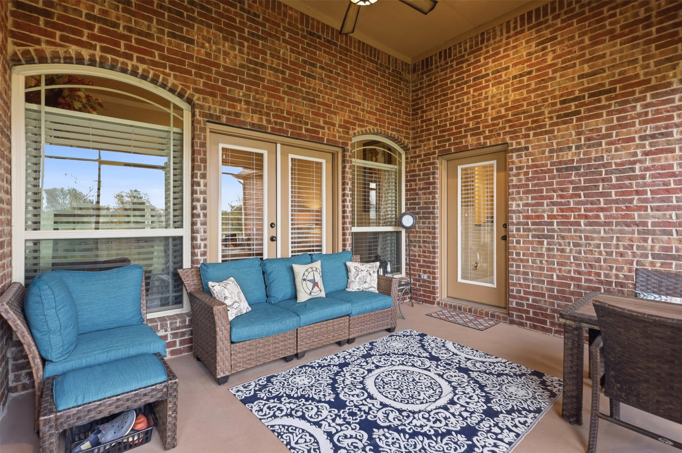 186 Las Colinas Trail Cross Roads TX 76227