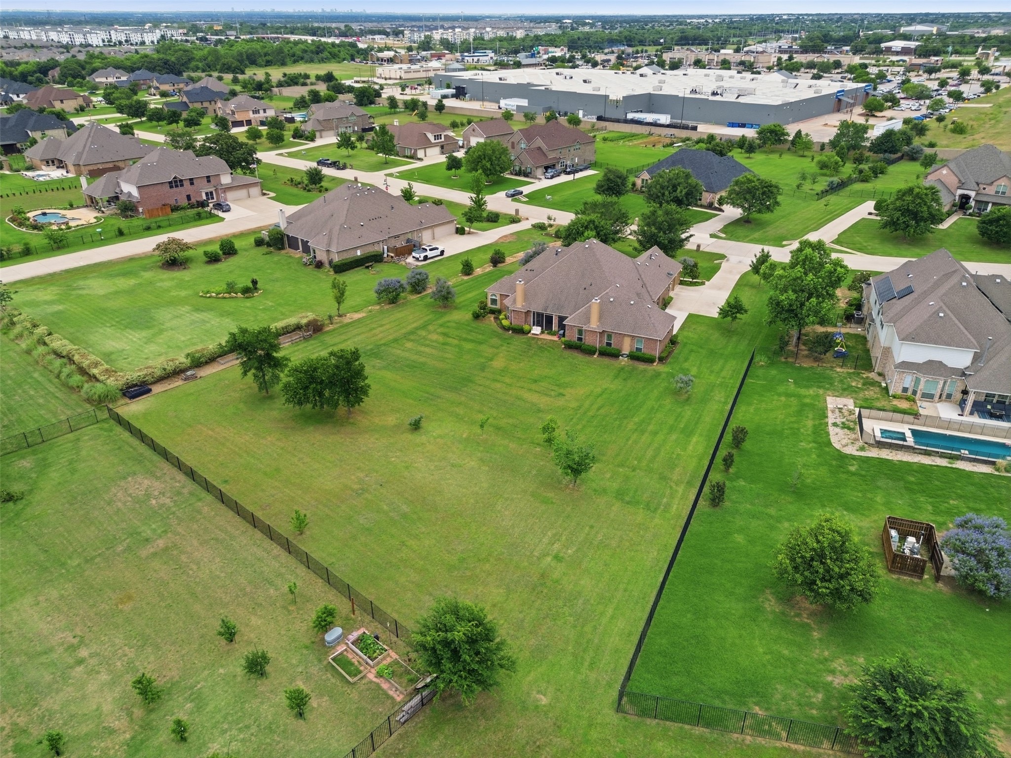 186 Las Colinas Trail Cross Roads TX 76227