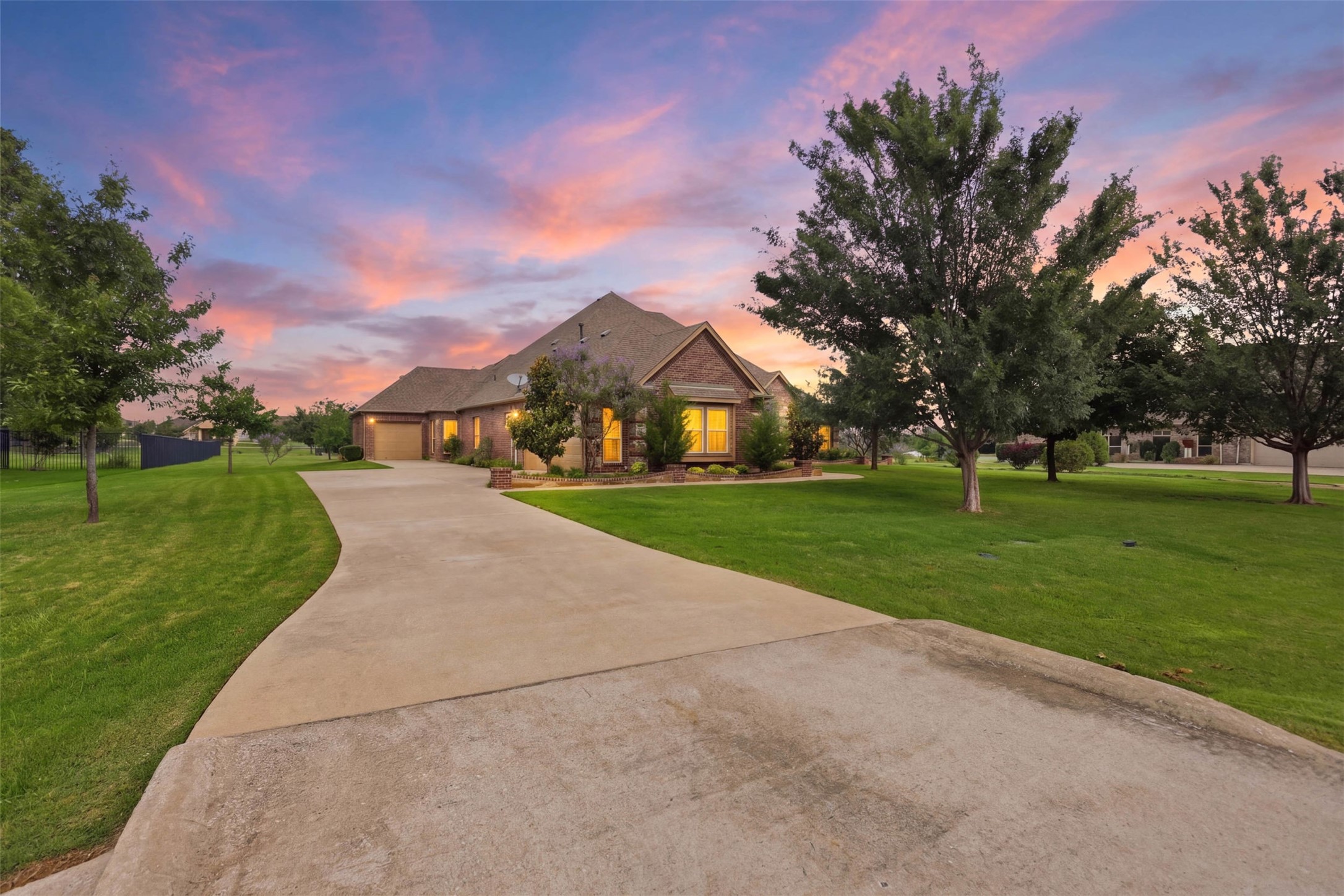 186 Las Colinas Trail Cross Roads TX 76227