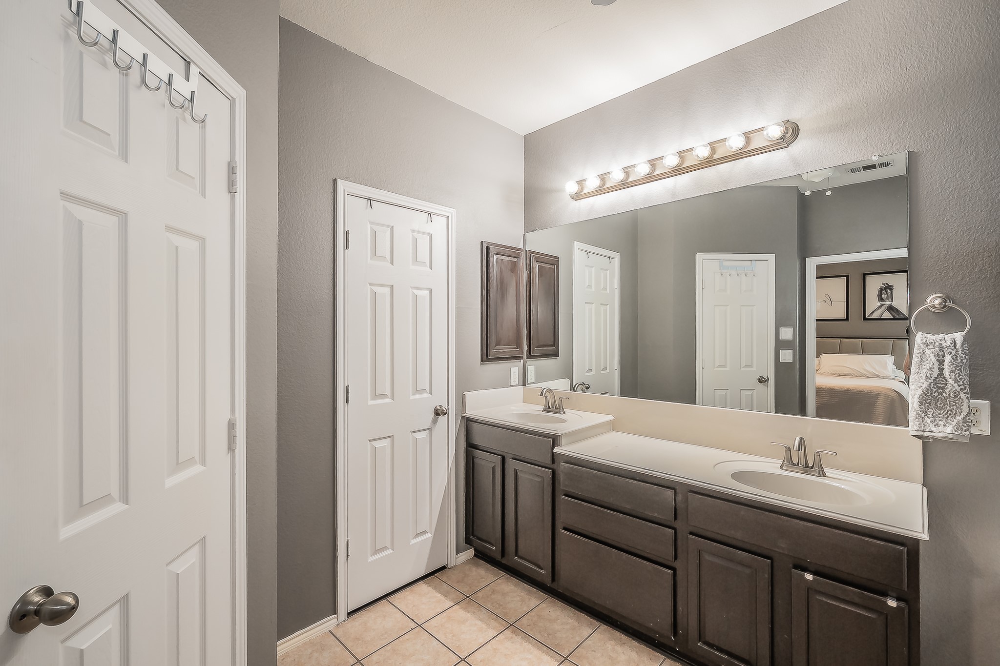 5021 Valleyside Drive Fort Worth TX 76123