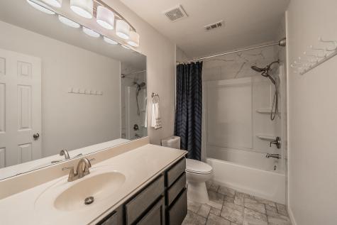 5021 Valleyside Drive Fort Worth TX 76123