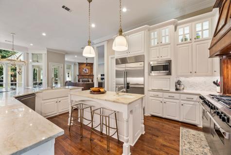 802 Carriage Court Southlake TX 76092