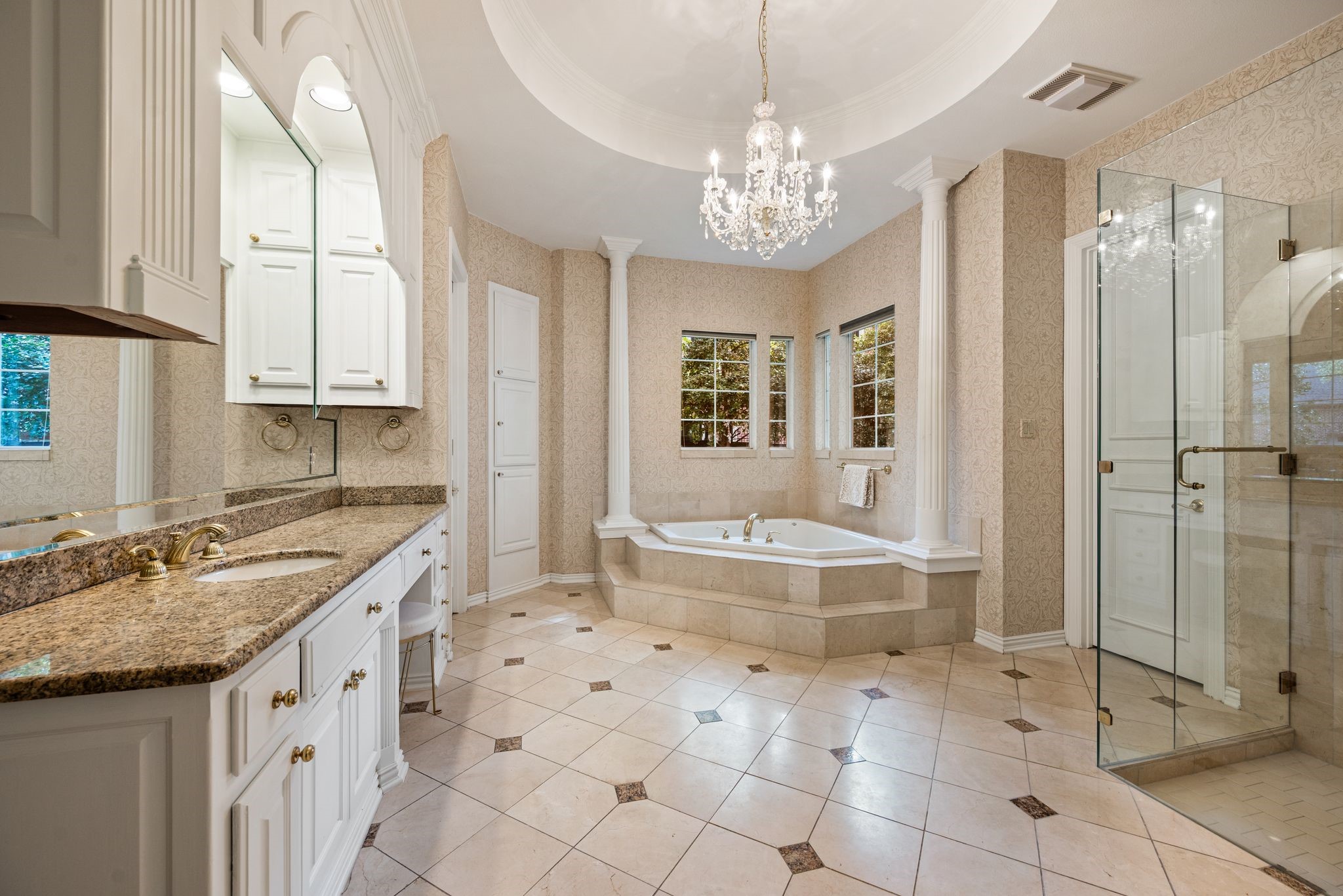 802 Carriage Court Southlake TX 76092