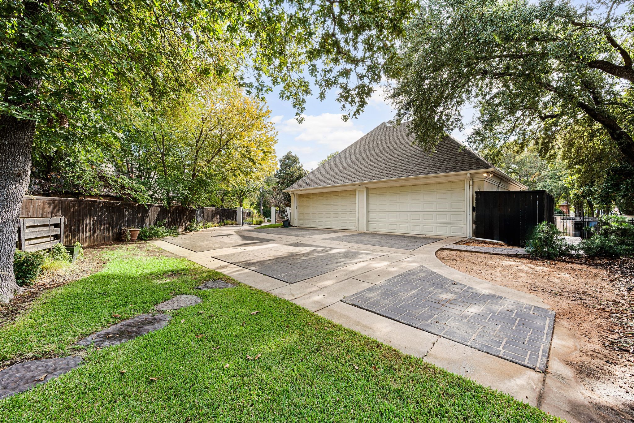 802 Carriage Court Southlake TX 76092