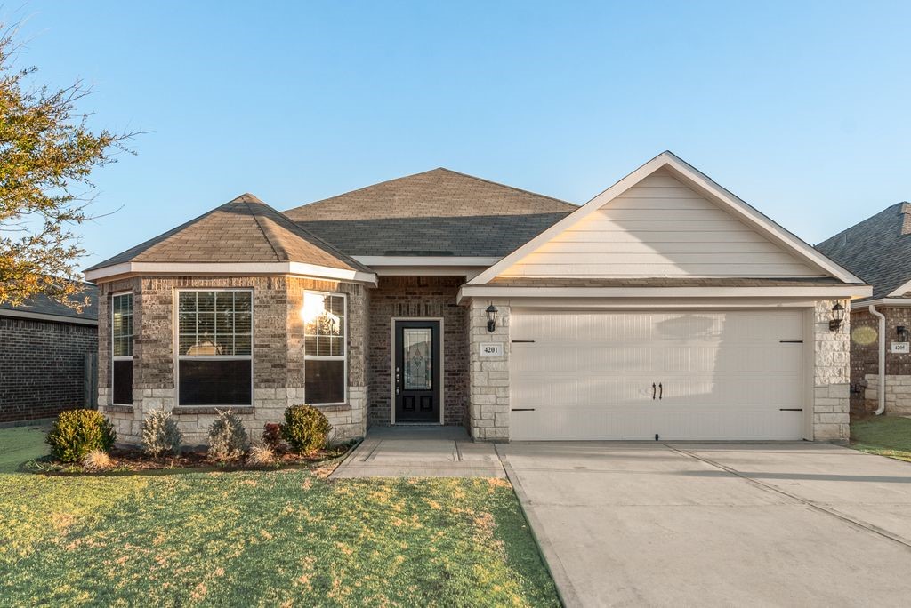 4201 Antioch Street Crowley TX 76036