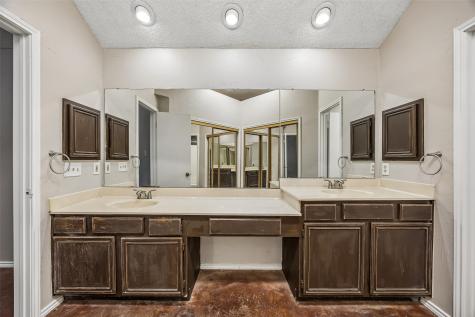 2221 Brookside Drive Rowlett TX 75088