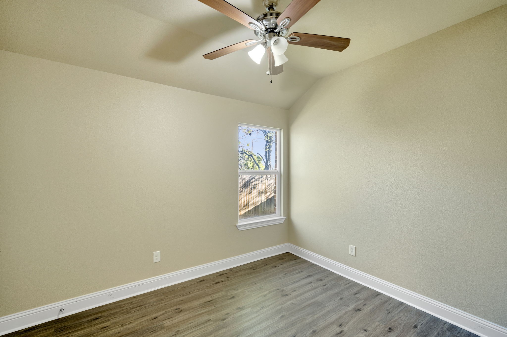 110 S Watson Street Alvarado TX 76009