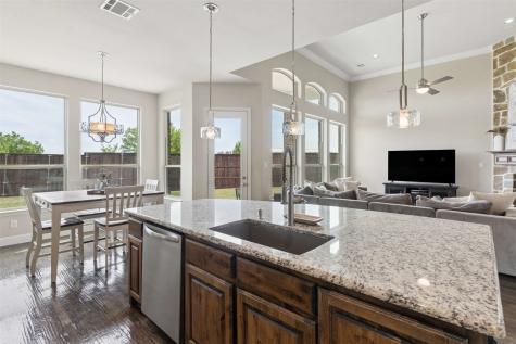 2689 Forest Breeze Drive Frisco TX 75034