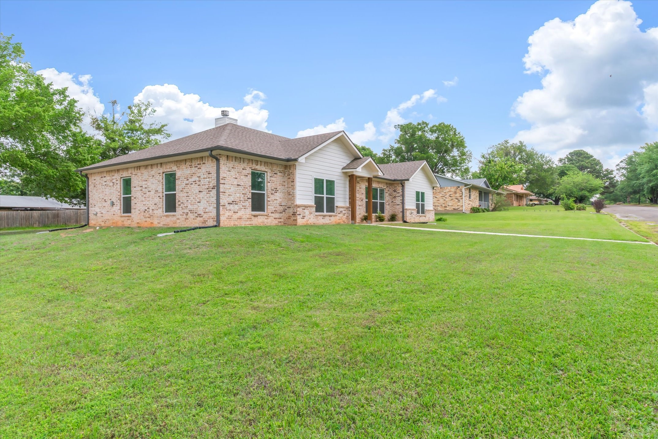 1024 Monte Carlo Grand Saline TX 75140