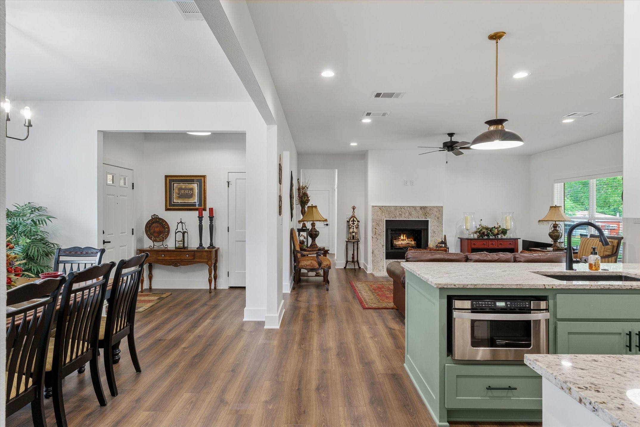 1024 Monte Carlo Grand Saline TX 75140