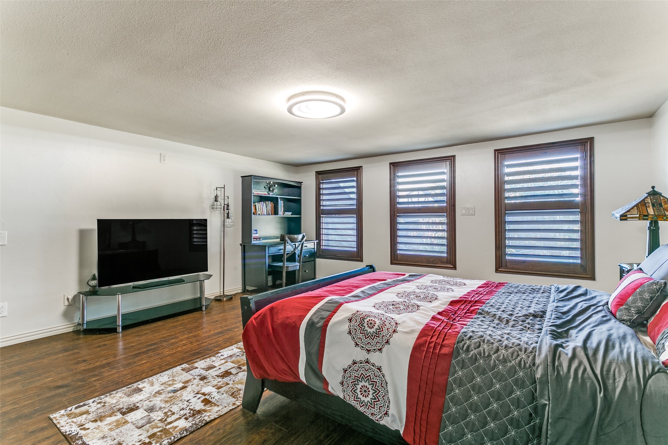 5933 Steve Court Westlake TX 76262