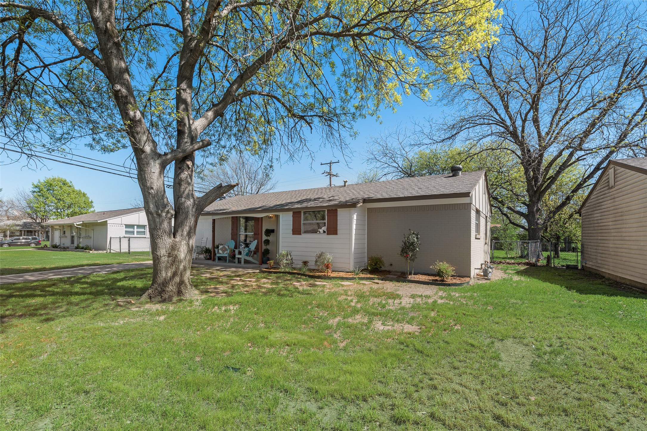 705 SW Sunnybrook Drive Burleson TX 76028