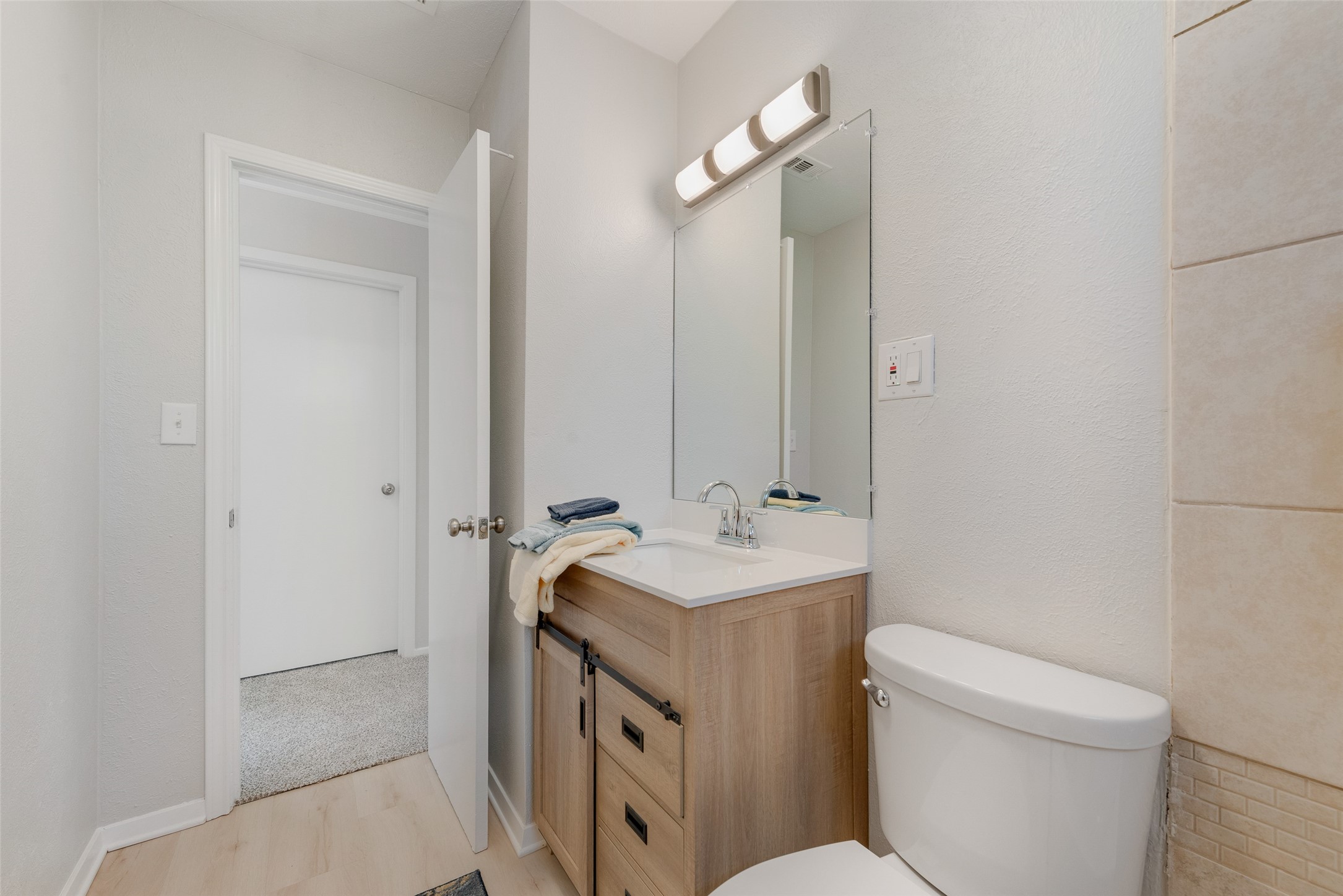 705 SW Sunnybrook Drive Burleson TX 76028