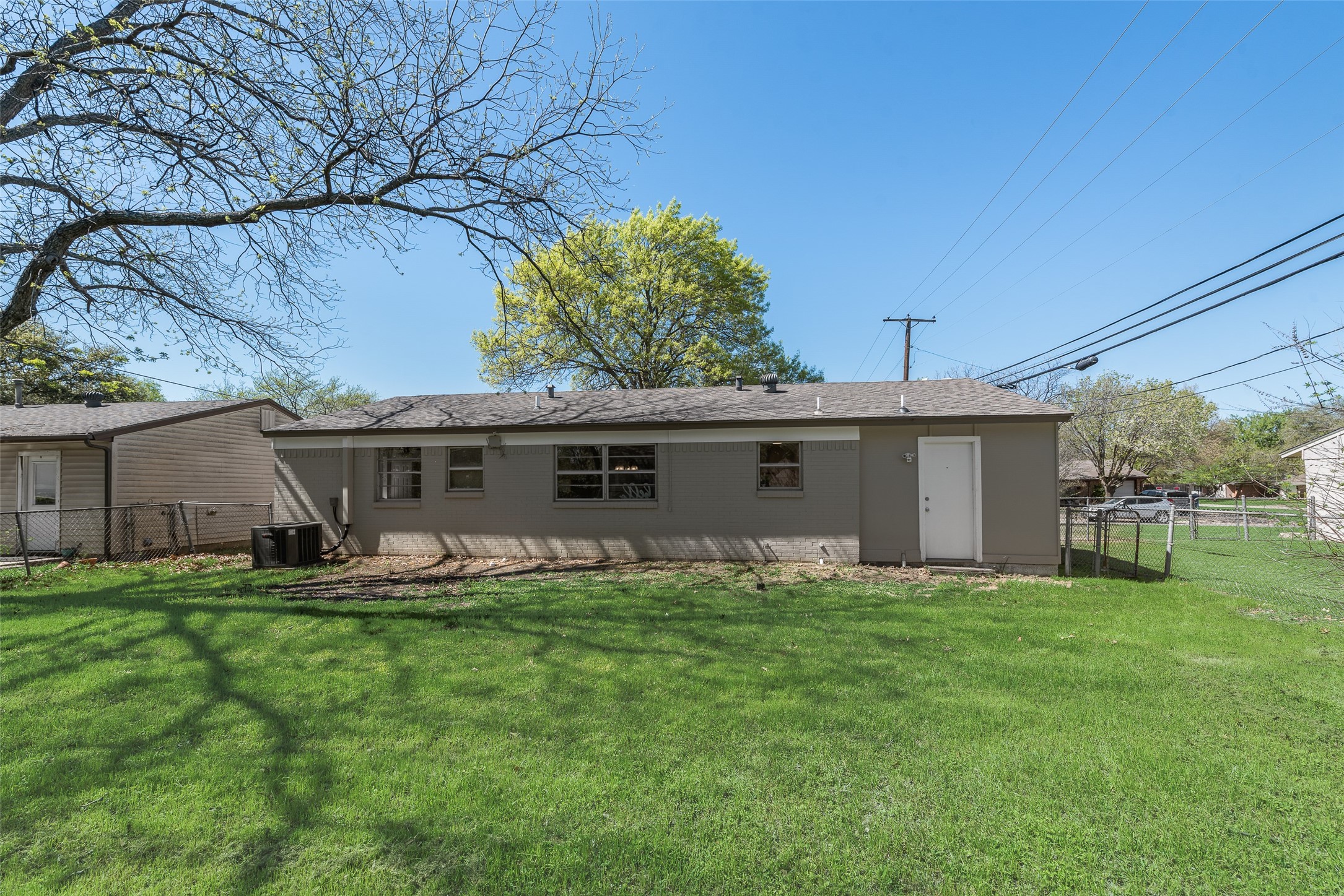705 SW Sunnybrook Drive Burleson TX 76028