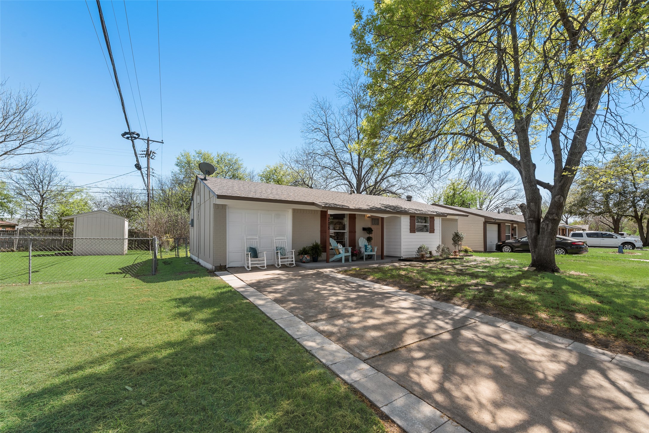 705 SW Sunnybrook Drive Burleson TX 76028