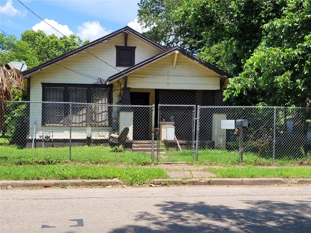 327 Hood Street Waco TX 76704