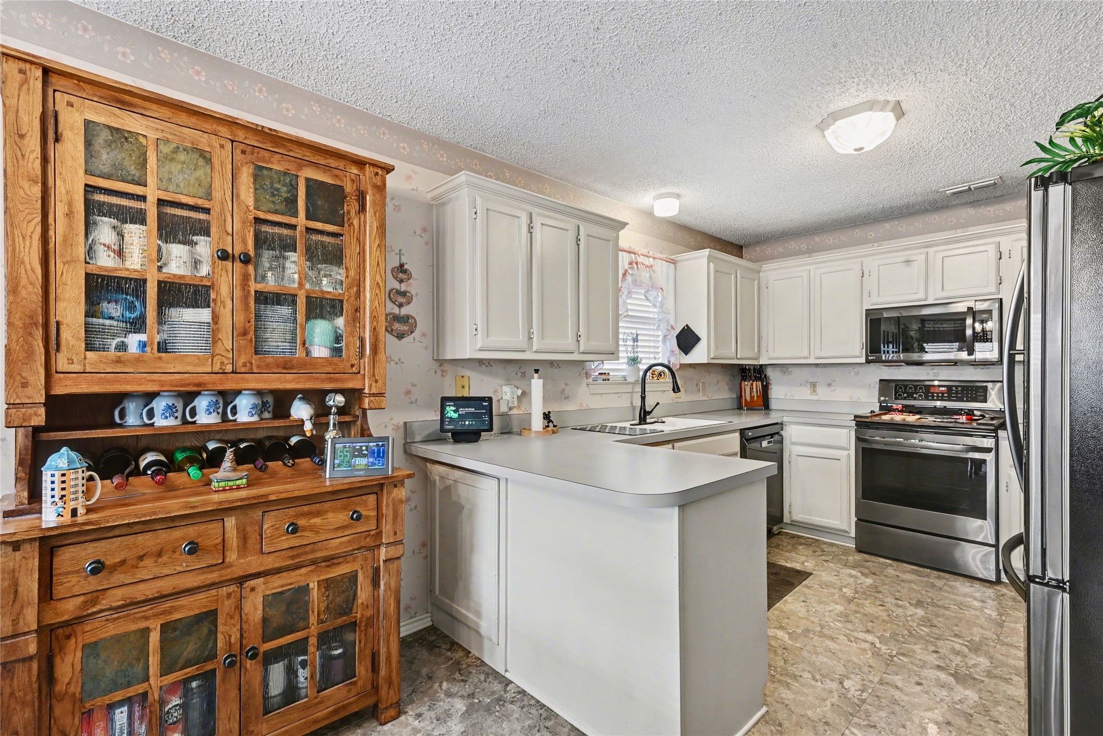 6056 Hillglen Drive Watauga TX 76148