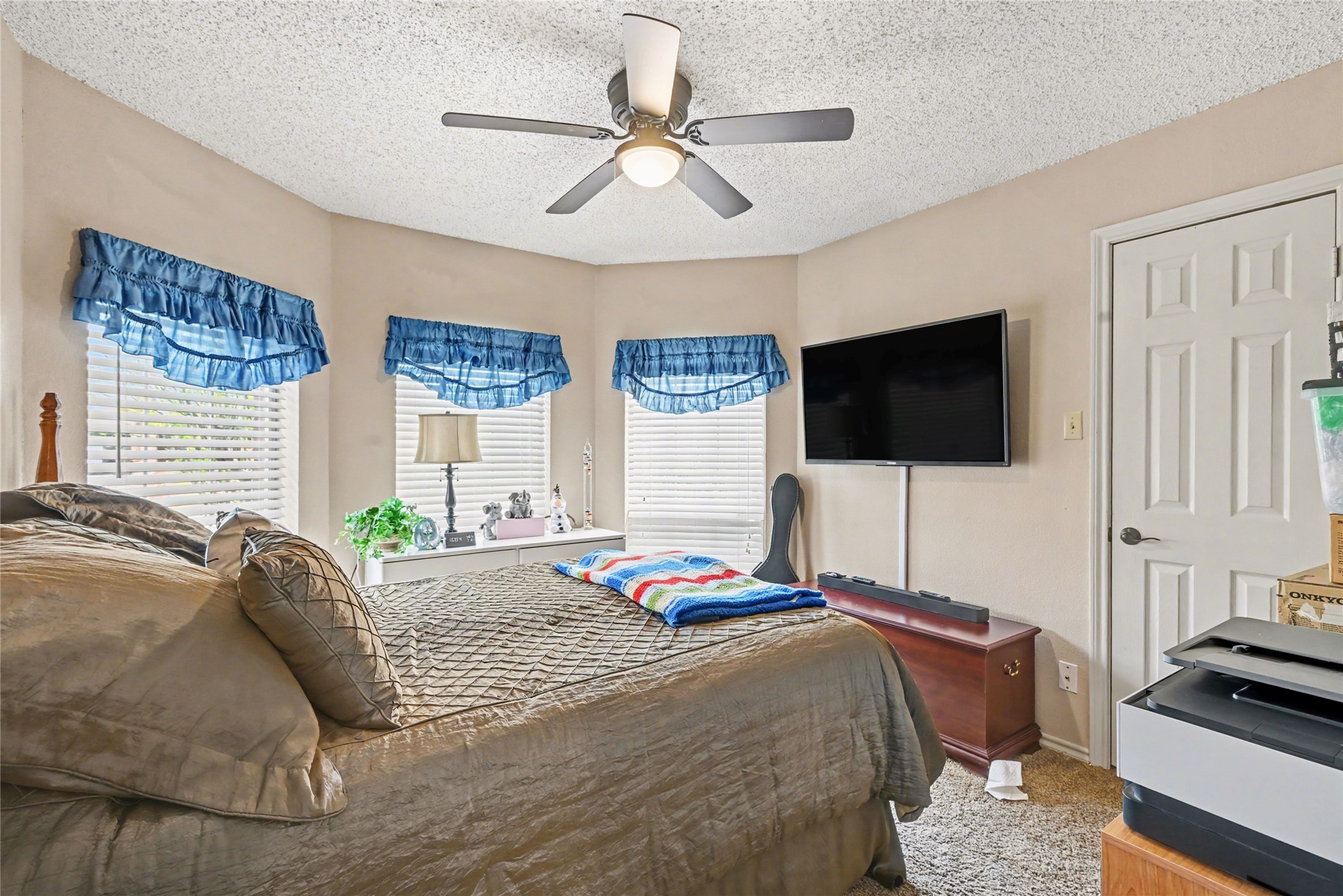 6056 Hillglen Drive Watauga TX 76148