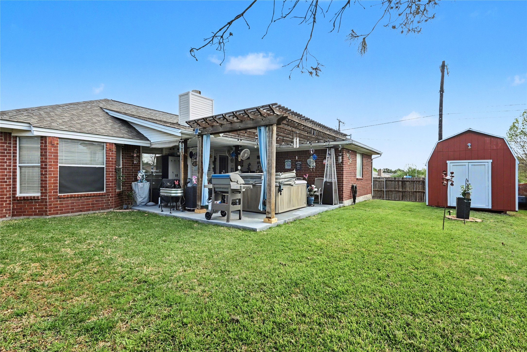 6056 Hillglen Drive Watauga TX 76148