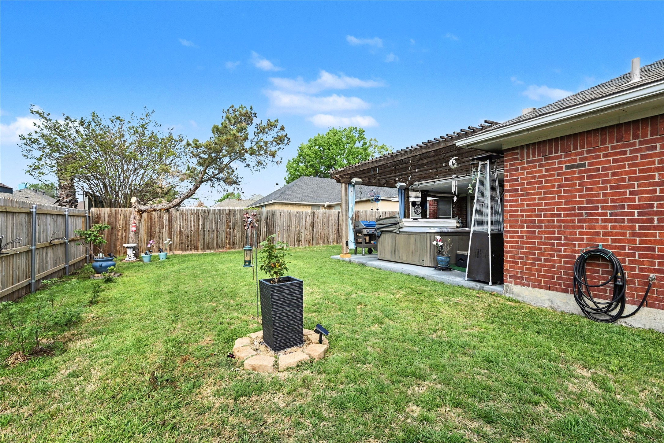 6056 Hillglen Drive Watauga TX 76148