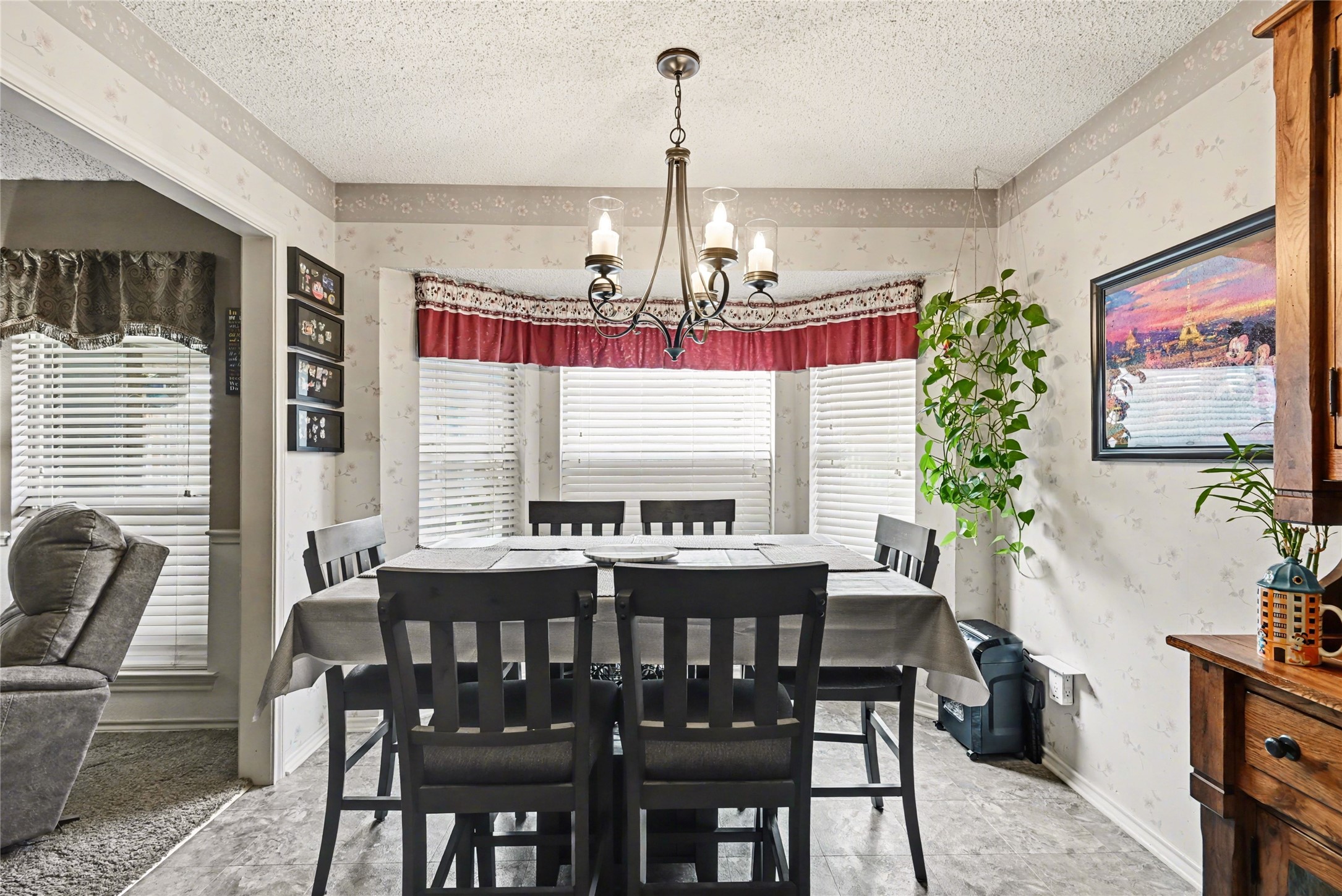 6056 Hillglen Drive Watauga TX 76148
