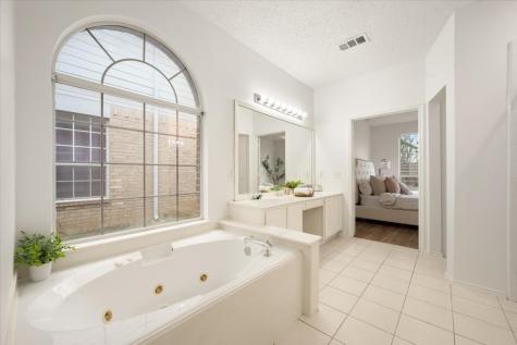 4805 Parkmount Drive Fort Worth TX 76137