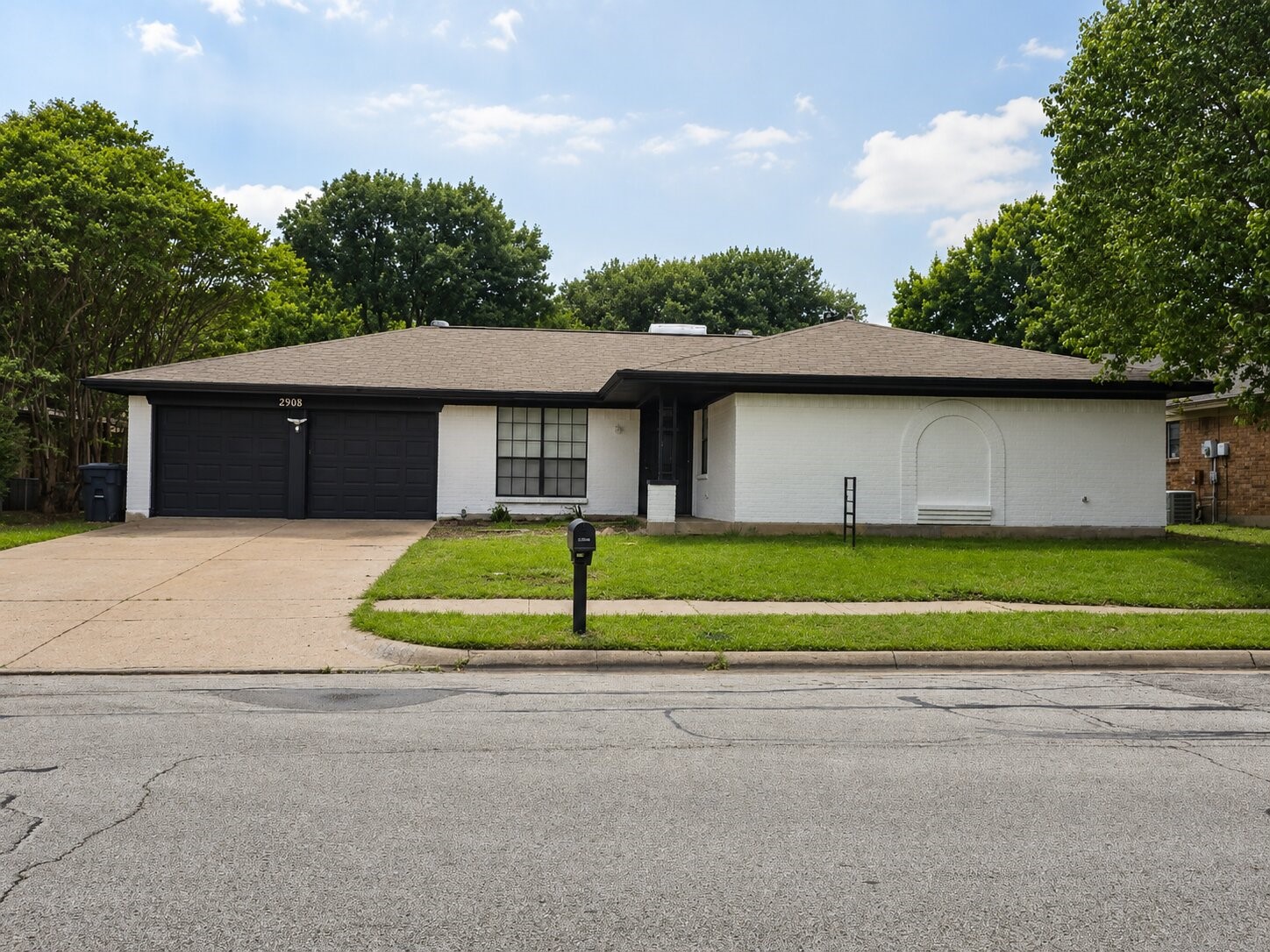 2908 Legend Road Arlington TX 76014