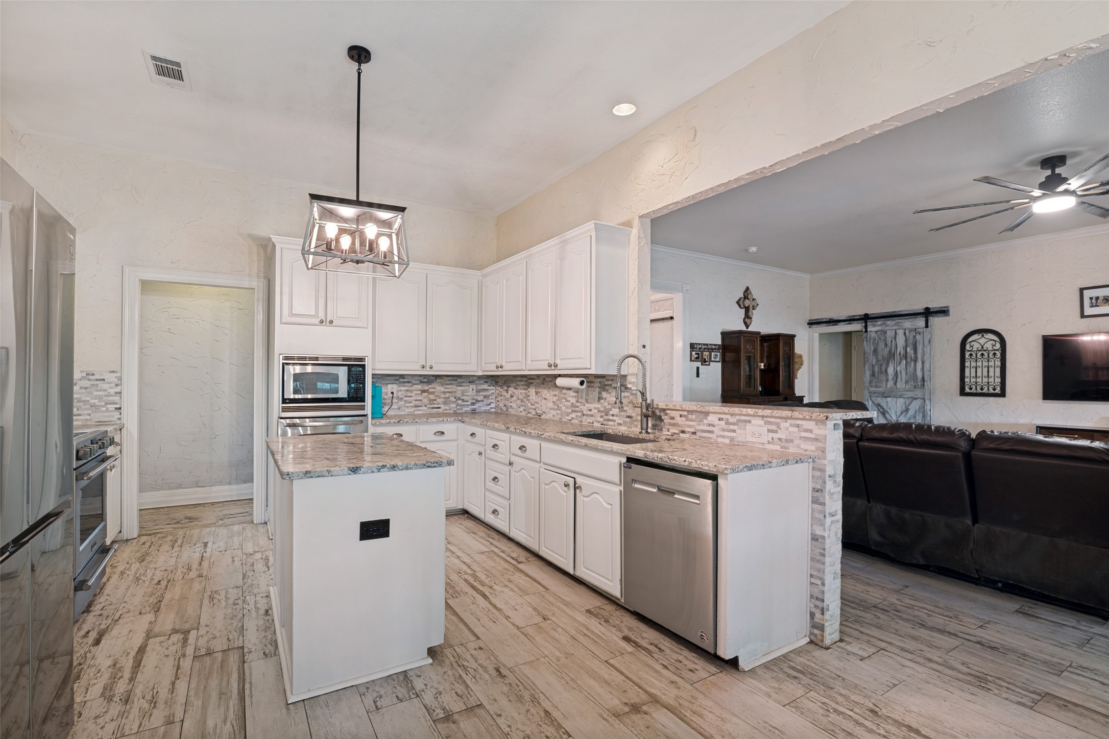 18584 County Road 543 Nevada TX 75173