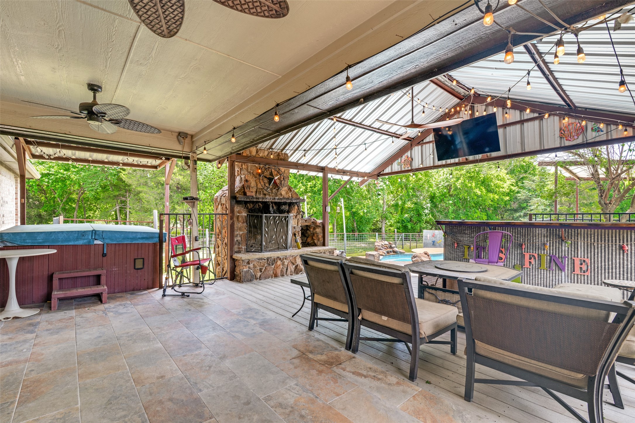 18584 County Road 543 Nevada TX 75173
