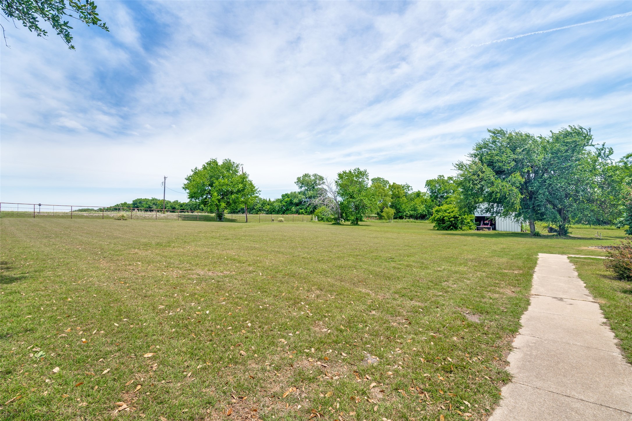 18584 County Road 543 Nevada TX 75173