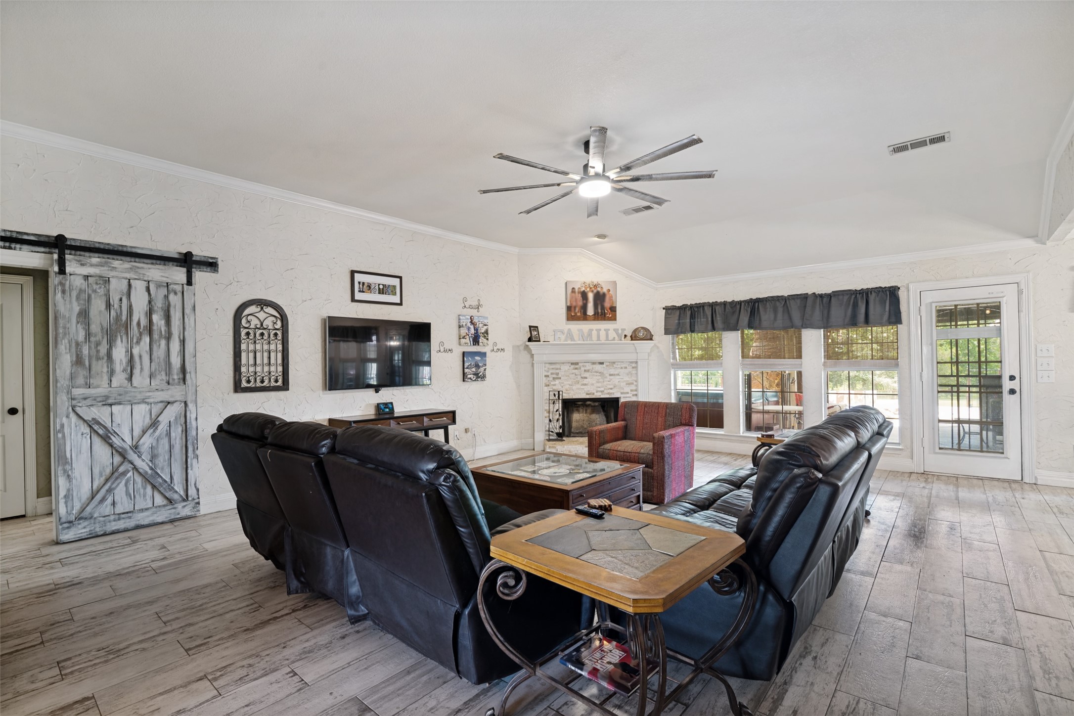 18584 County Road 543 Nevada TX 75173