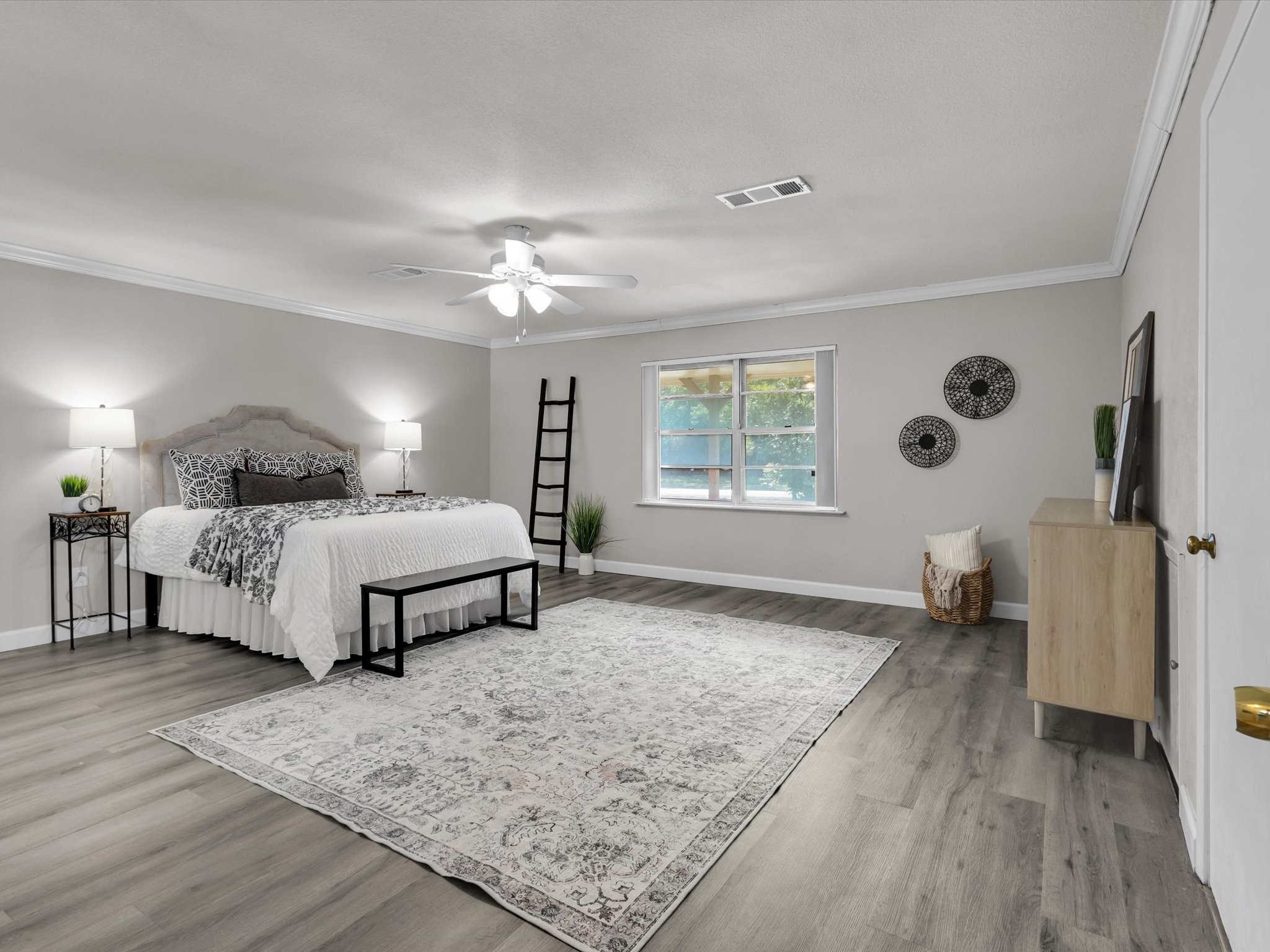 11051 Ferguson Road Dallas TX 75228