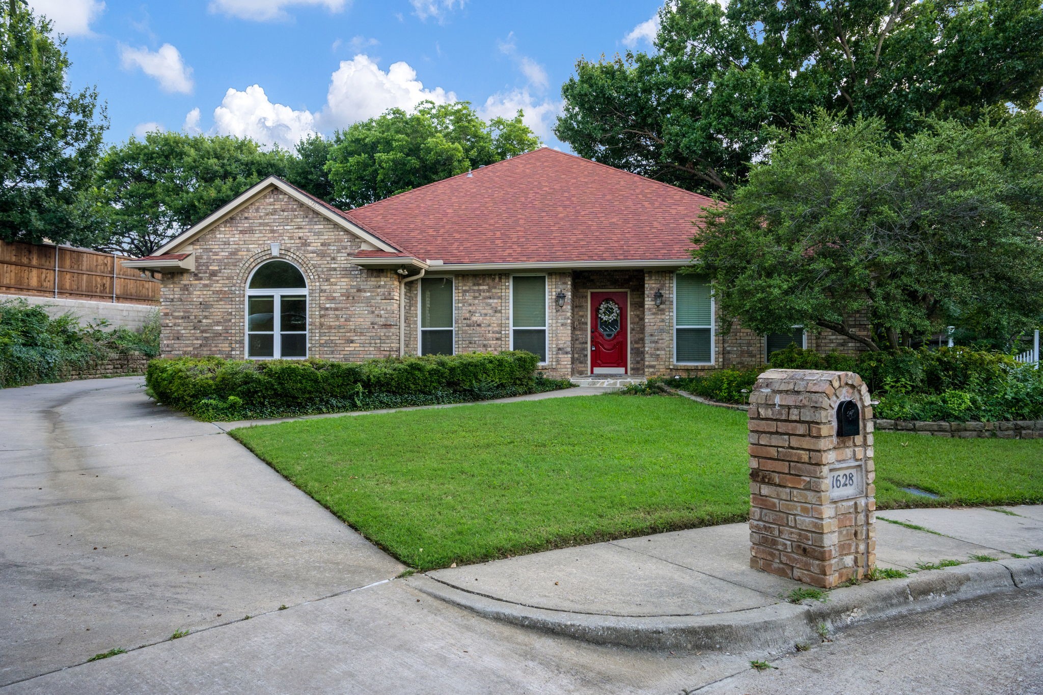 1628 Snowmass Place Lewisville TX 75077