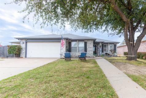 4212 Woodcrest Court Haltom City TX 76137