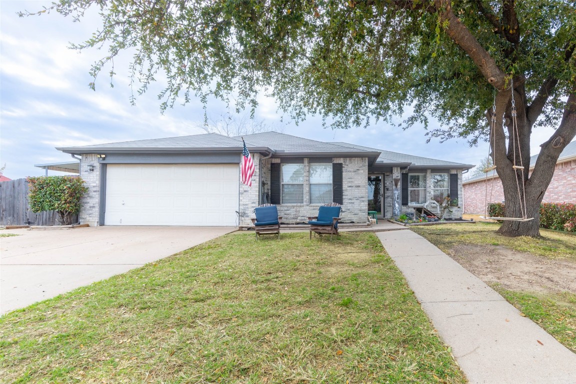 4212 Woodcrest Court Haltom City TX 76137
