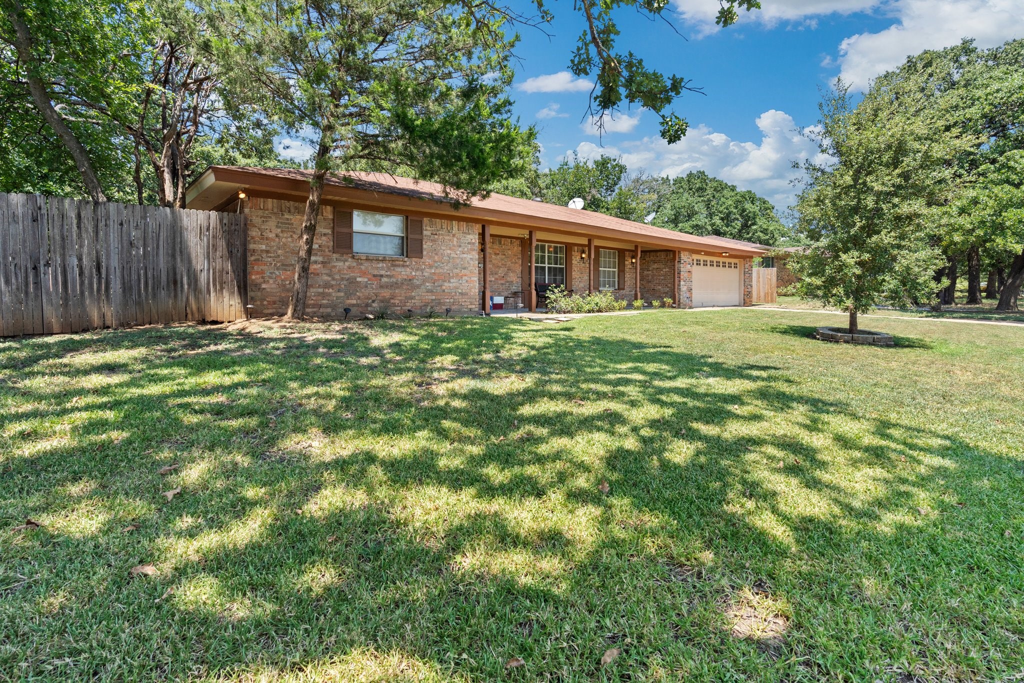 208 Woodlawn Drive Keene TX 76059