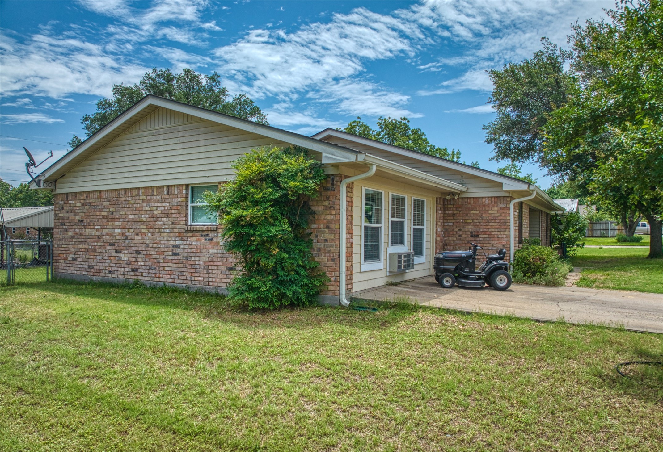 914 S Avenue N Clifton TX 76634