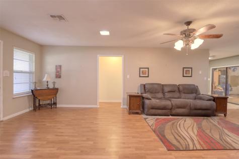 914 S Avenue N Clifton TX 76634